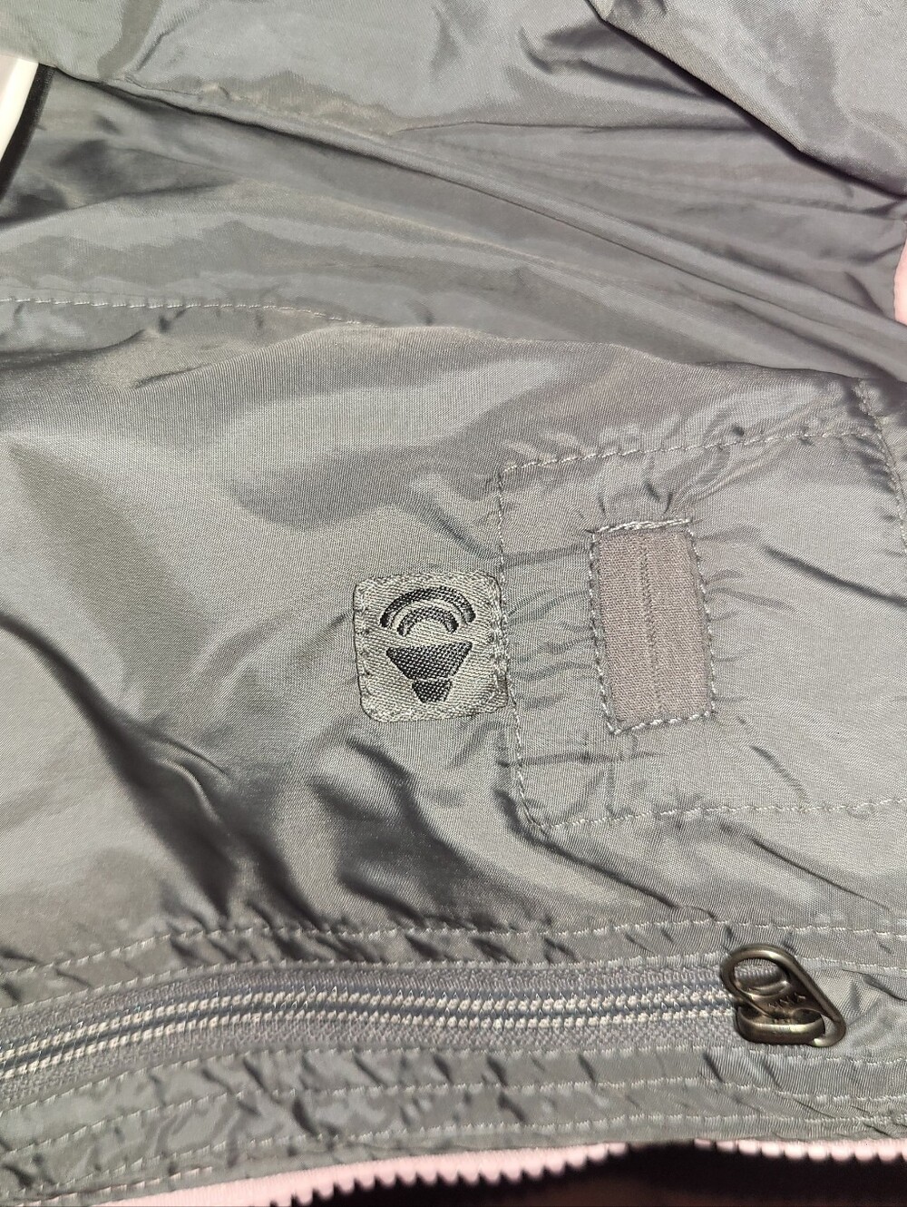 The North Face Light Pink Quilted Hooded Vest - Picture 6 of 10
